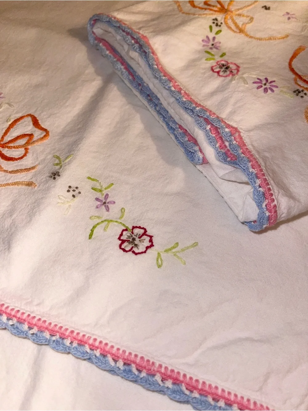 Vintage hand embroidered pillowcase set